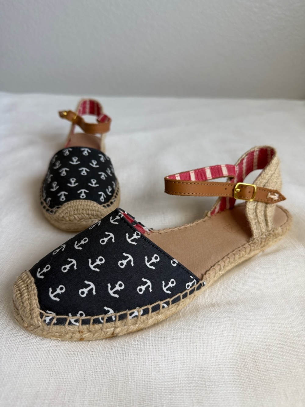 “New”Sperry Top-Sider Red and White Striped Espadrille Sandals